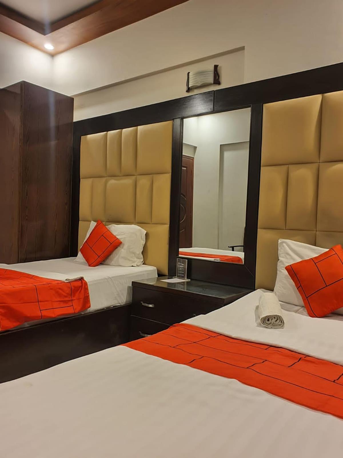 Goho Rooms Badar Karachi Exteriör bild